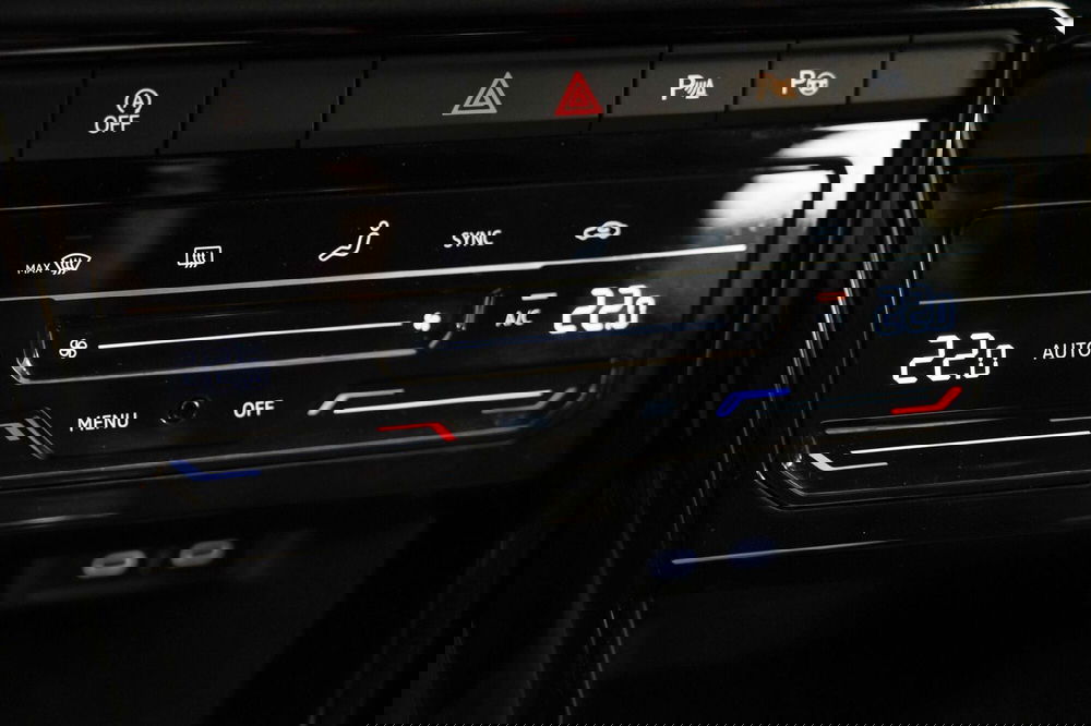 Volkswagen T-Roc usata a Varese (18)