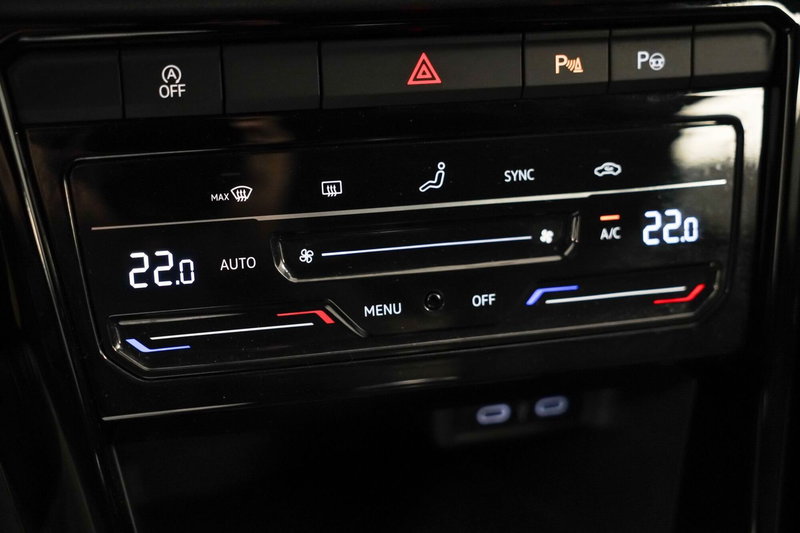 Volkswagen T-Roc usata a Varese (18)