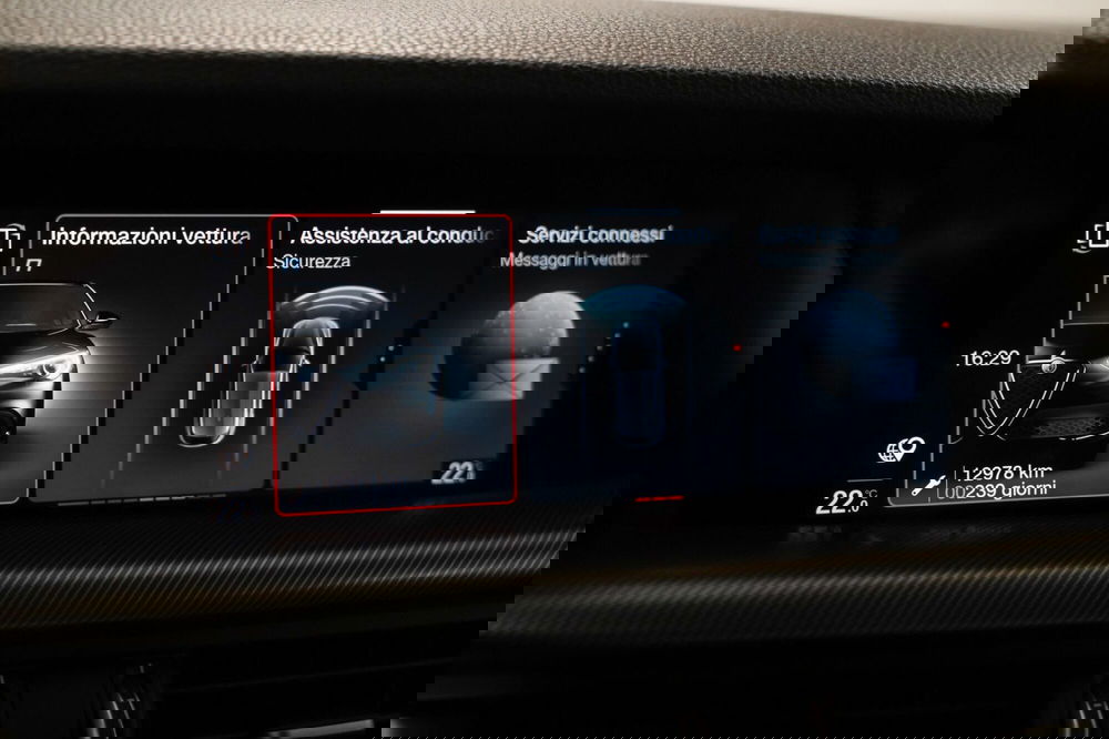 Alfa Romeo Stelvio usata a Varese (15)