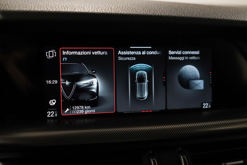 Alfa Romeo Stelvio usata a Varese (15)