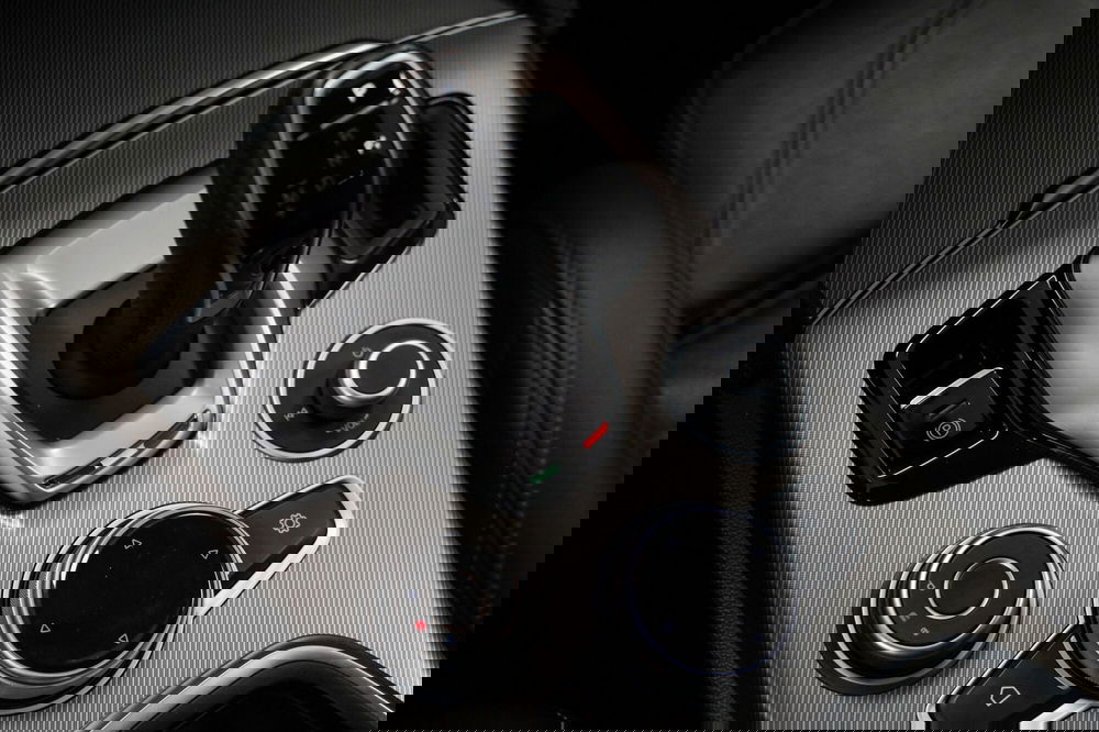 Alfa Romeo Stelvio usata a Varese (19)