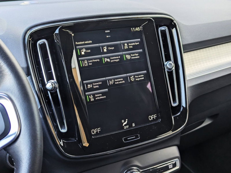 Volvo XC40 usata a Pescara (13)