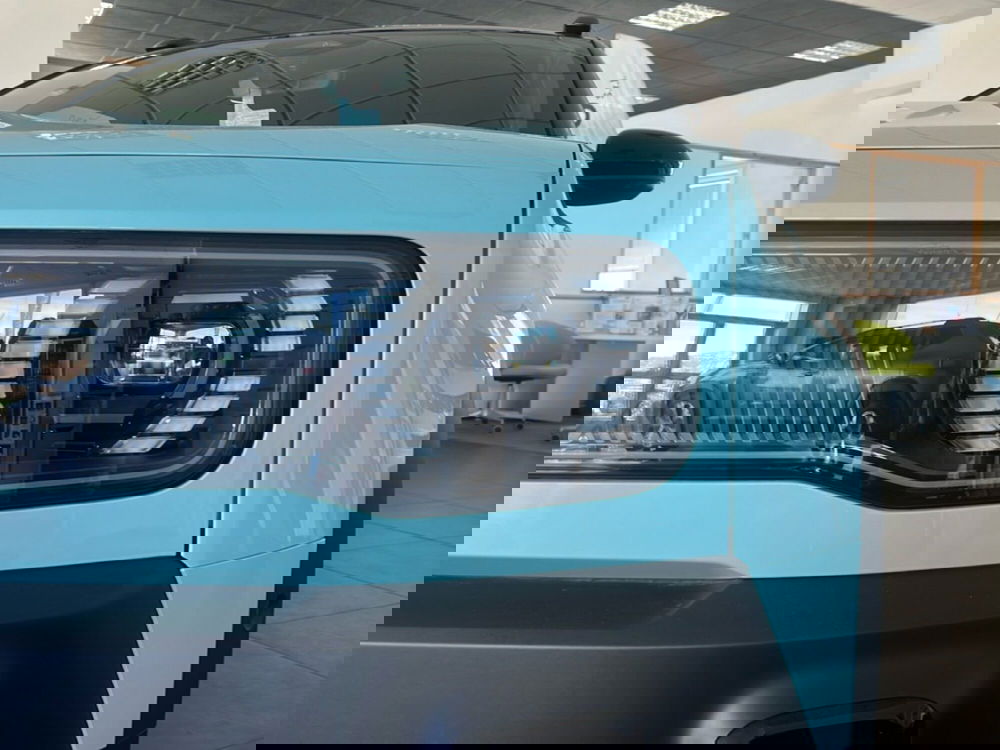 Renault Scenic E-Tech Electric nuova a L'Aquila (9)