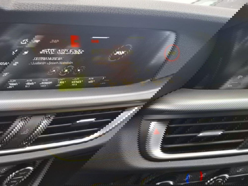 Alfa Romeo Stelvio usata a Venezia (3)