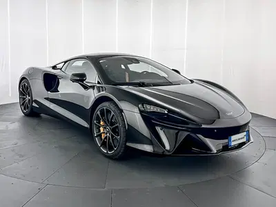 McLaren Artura Coup&eacute; 3.0 ssg8 nuova a Milano