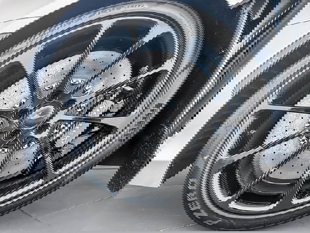 McLaren Artura Cabrio nuova a Milano (9)