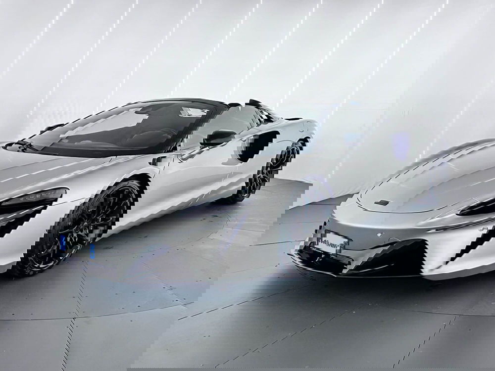 McLaren Artura Cabrio nuova a Milano (3)