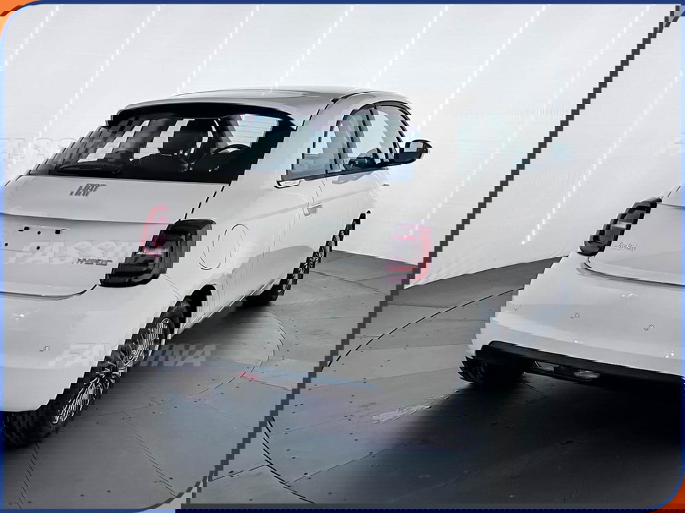 Fiat 500 nuova a Milano (6)