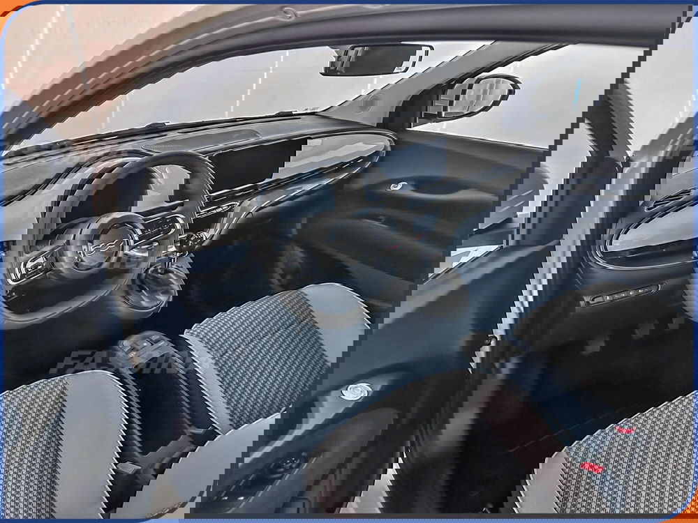 Fiat 500 nuova a Milano (9)