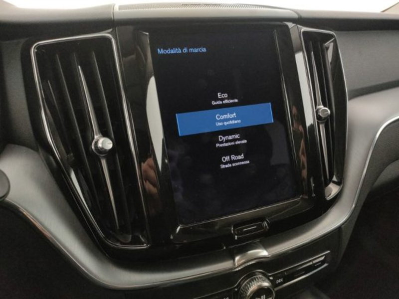 Volvo XC60 usata a Modena (18)