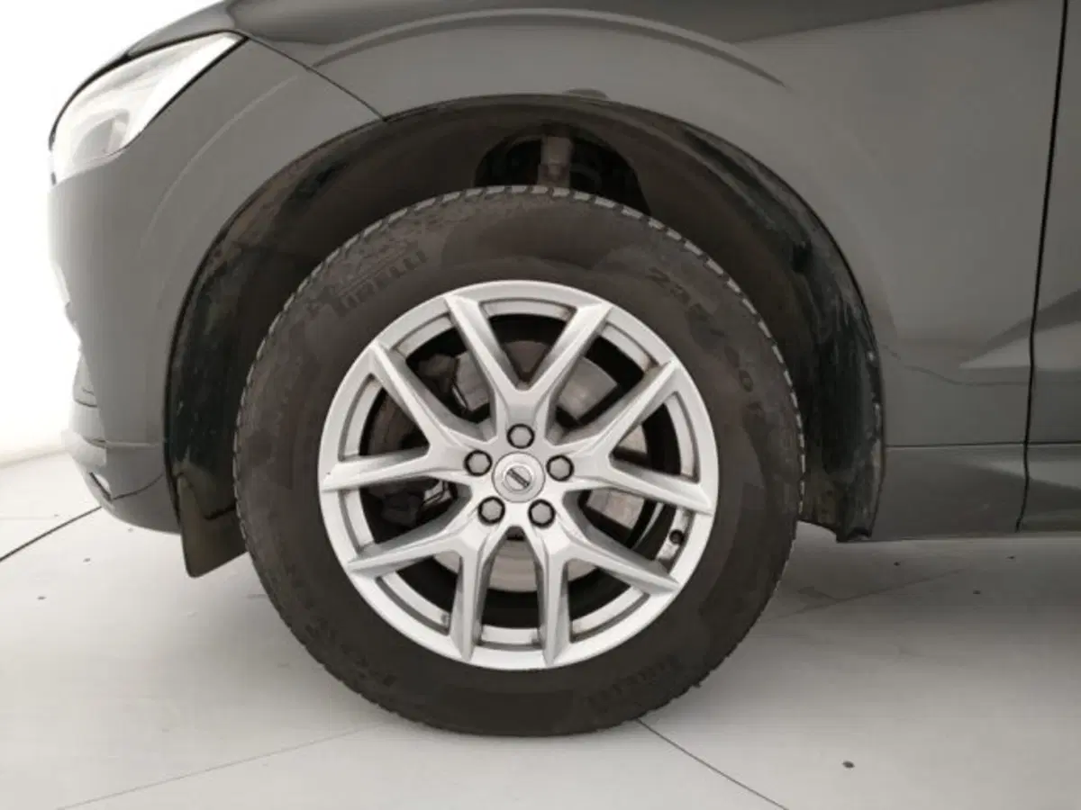 Volvo XC60 usata a Modena (8)