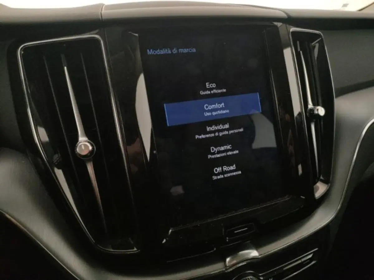 Volvo XC60 usata a Modena (14)