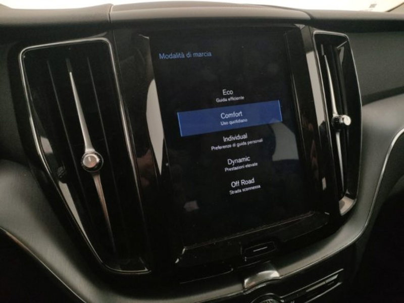 Volvo XC60 usata a Modena (14)