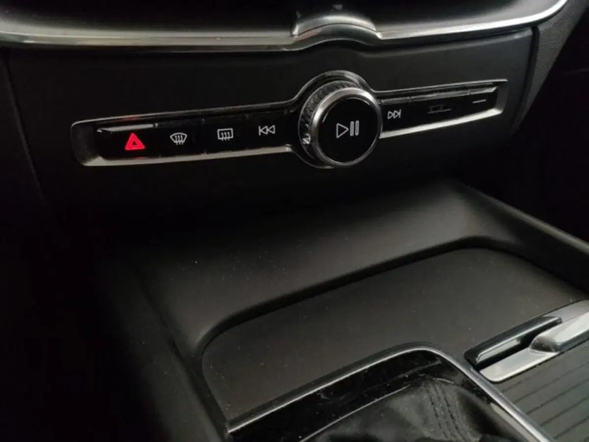 Volvo XC60 usata a Modena (17)