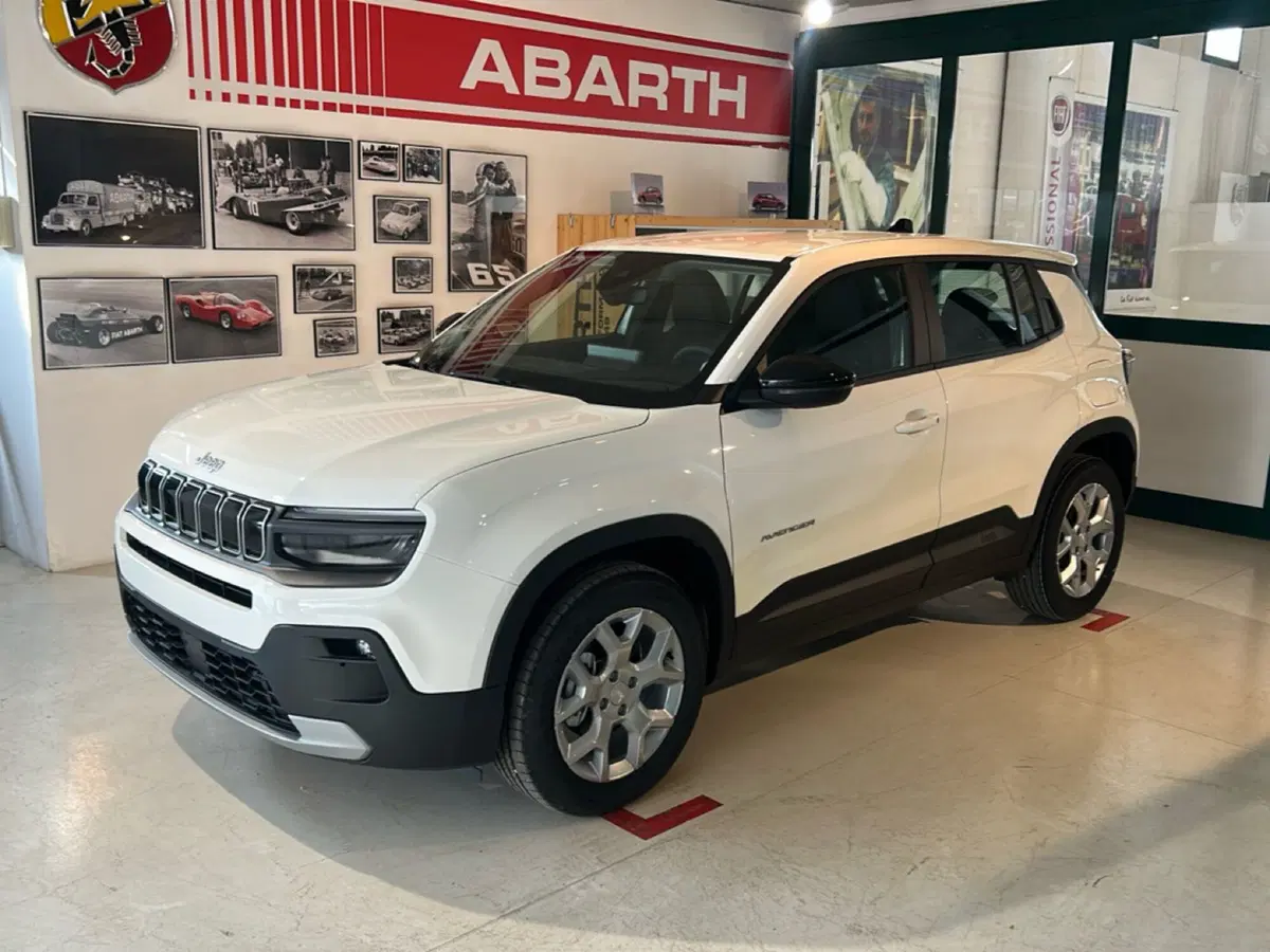 Jeep Avenger nuova a Bergamo (2)