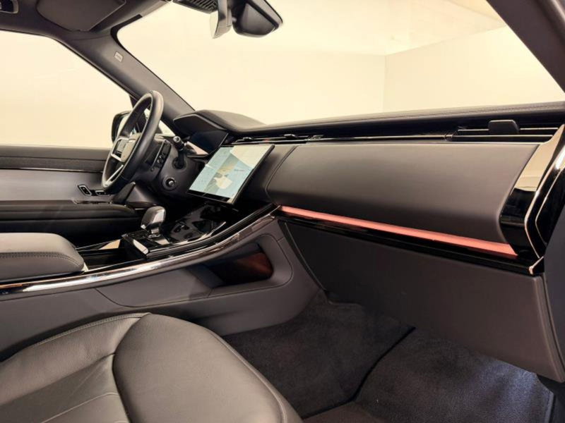 Land Rover Range Rover Sport usata a Venezia (7)