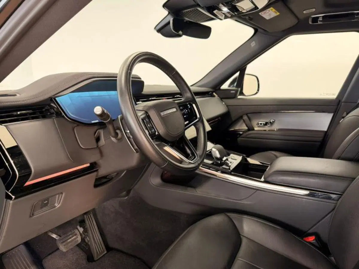 Land Rover Range Rover Sport usata a Venezia (9)