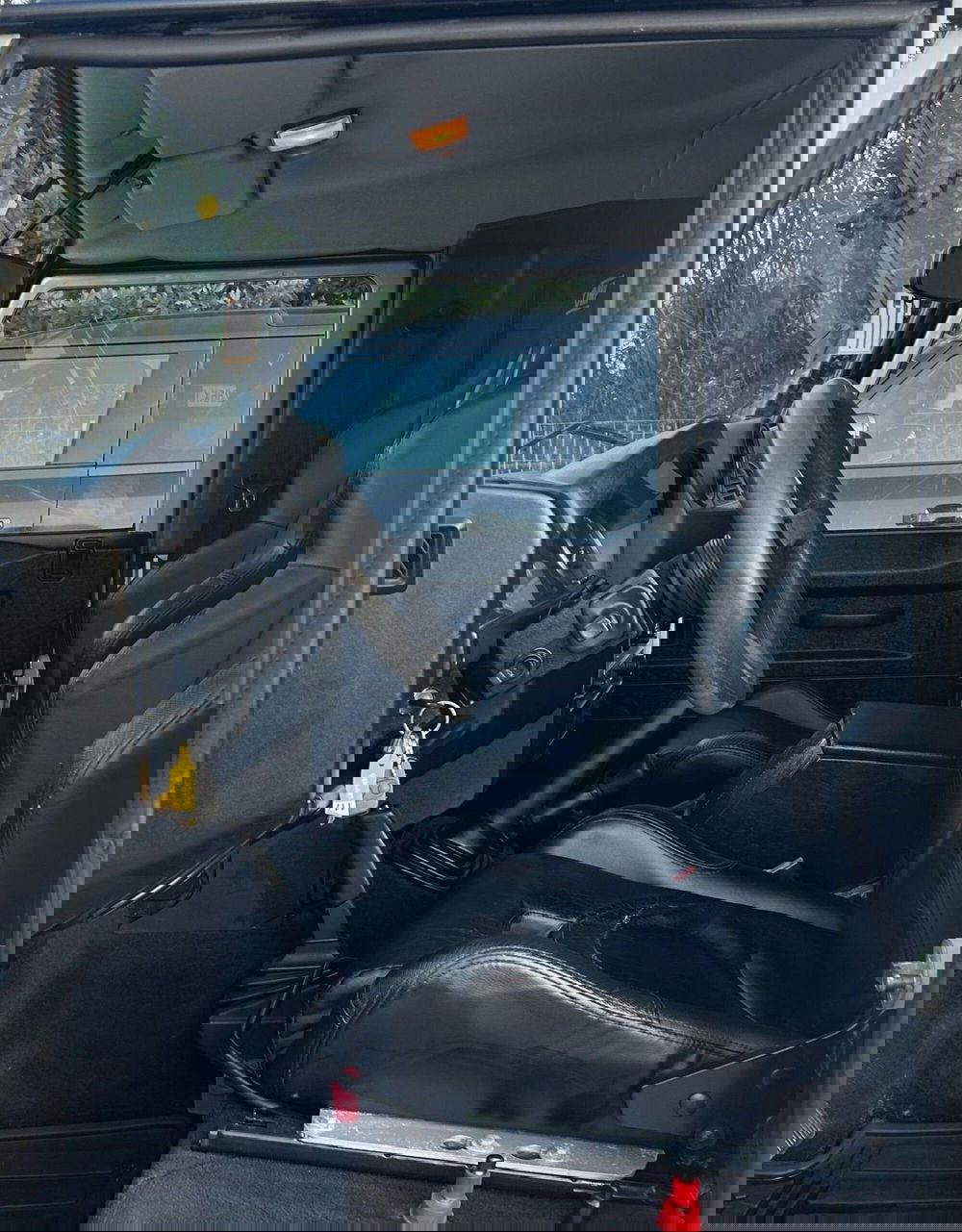 Land Rover Defender usata a Ferrara (4)