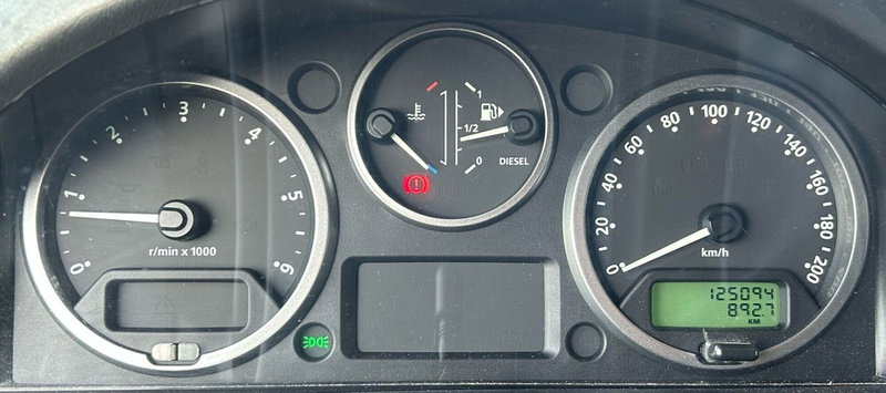 Land Rover Defender usata a Ferrara (9)