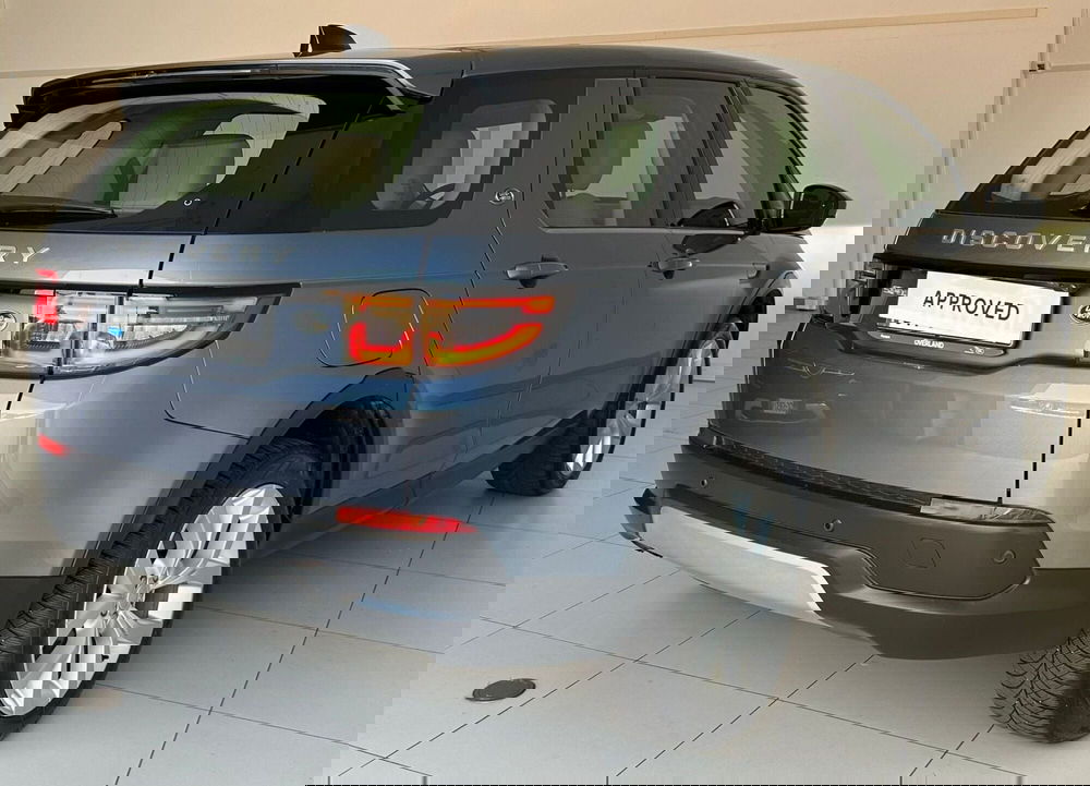 Land Rover Discovery Sport usata a Ferrara (2)