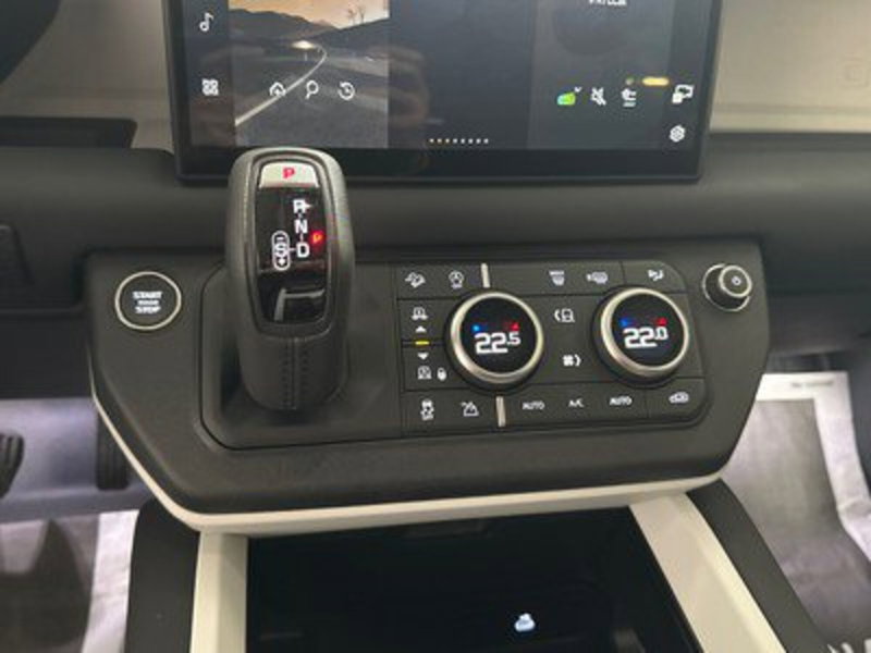 Land Rover Defender usata a Bolzano (11)