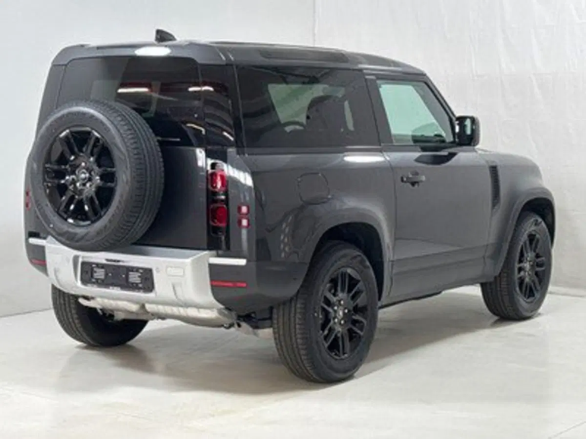 Land Rover Defender usata a Bolzano (2)