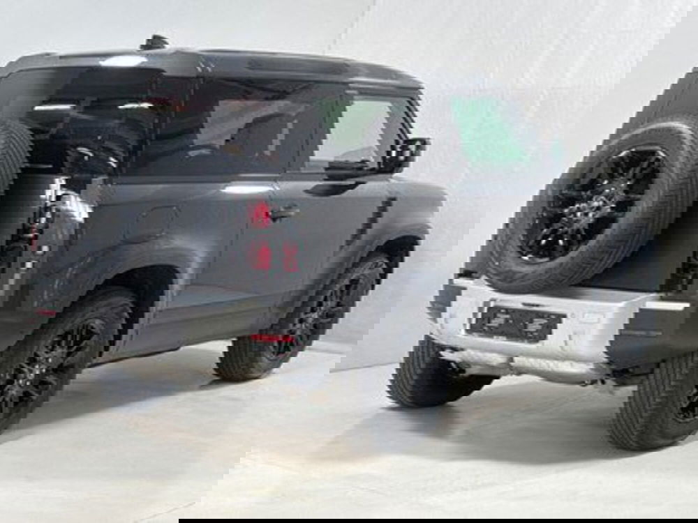 Land Rover Defender usata a Bolzano (2)