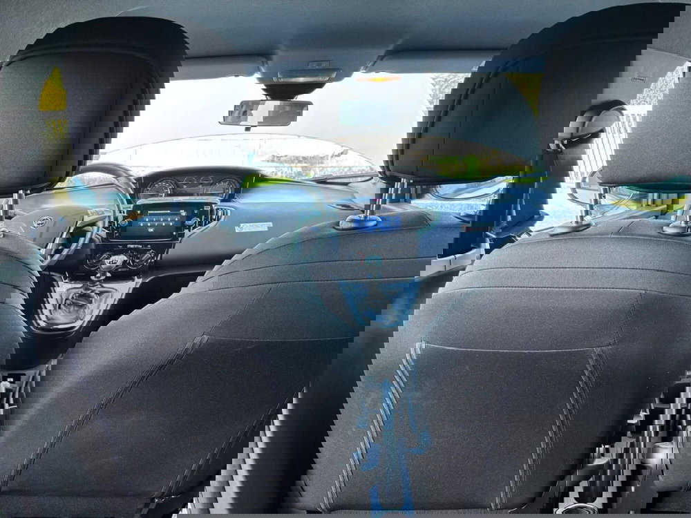 Lancia Ypsilon usata a Teramo (10)