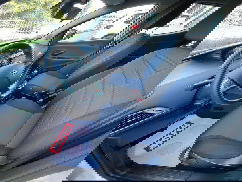 Lancia Ypsilon usata a Teramo (5)