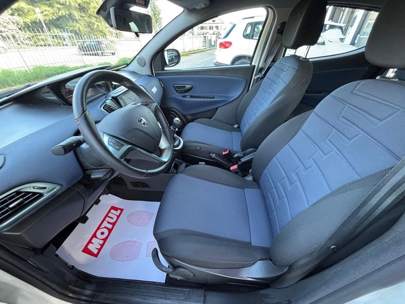 Lancia Ypsilon usata a Teramo (5)