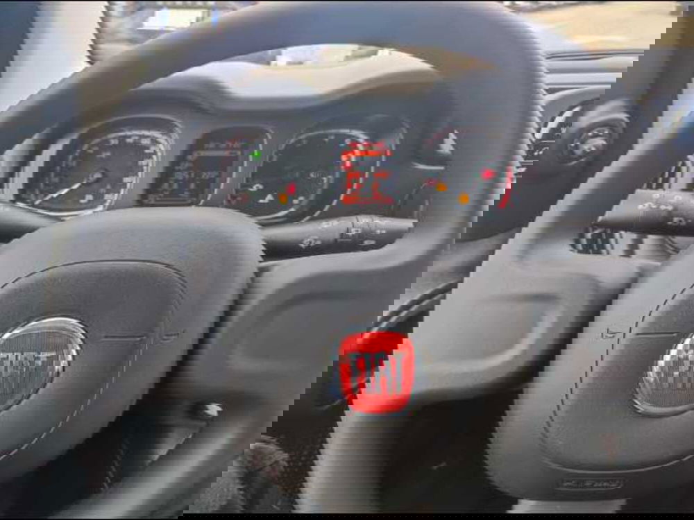 Fiat Panda Cross nuova a Roma (17)