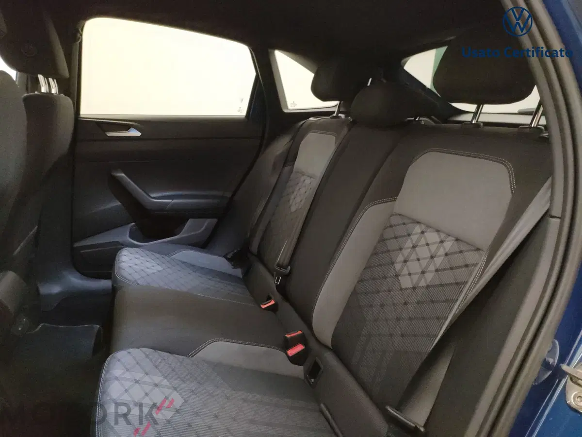 Volkswagen Taigo usata a Varese (10)