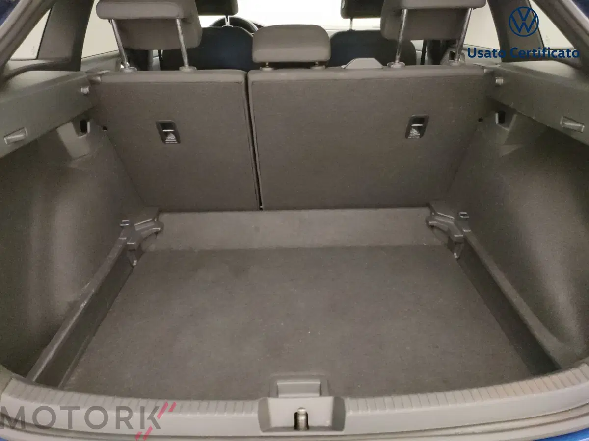 Volkswagen Taigo usata a Varese (9)