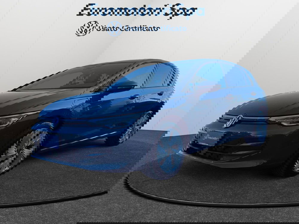 Volkswagen Golf nuova a Siena