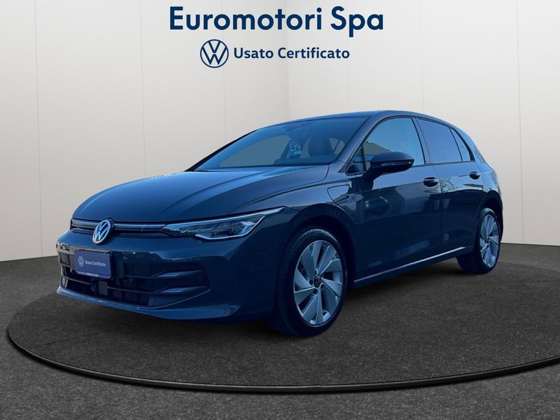 Volkswagen Golf nuova a Siena
