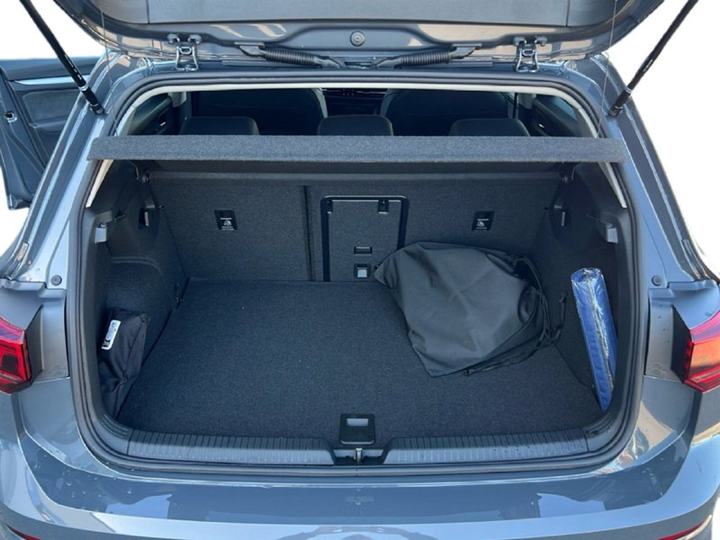 Volkswagen Golf nuova a Siena (12)