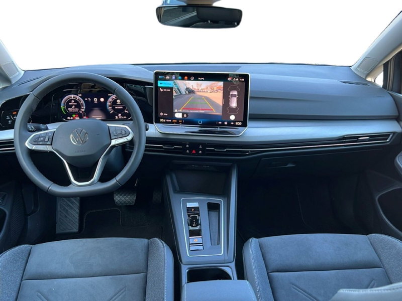 Volkswagen Golf nuova a Siena (13)
