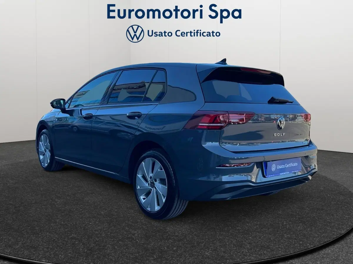 Volkswagen Golf nuova a Siena (3)