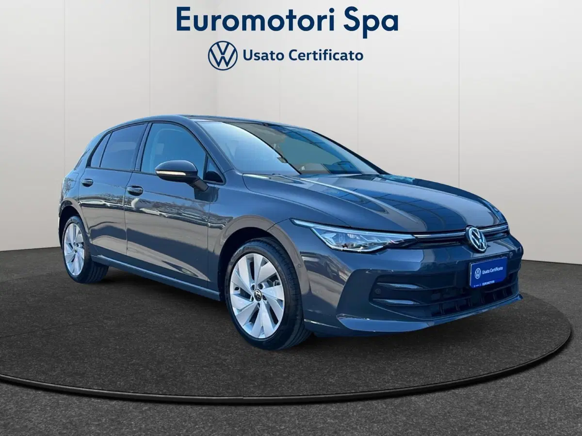 Volkswagen Golf nuova a Siena (7)