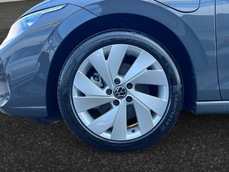 Volkswagen Golf nuova a Siena (9)