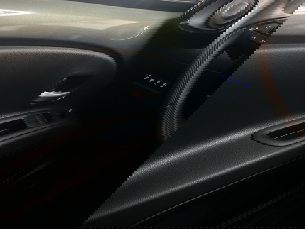 Toyota Aygo X usata a Roma (13)