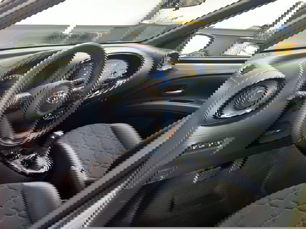 Toyota Aygo X usata a Roma (14)
