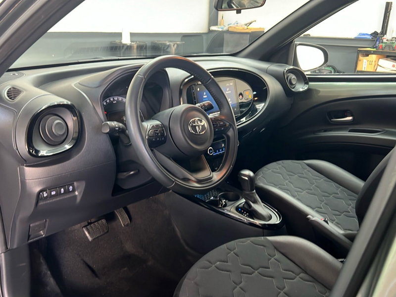 Toyota Aygo X usata a Roma (14)