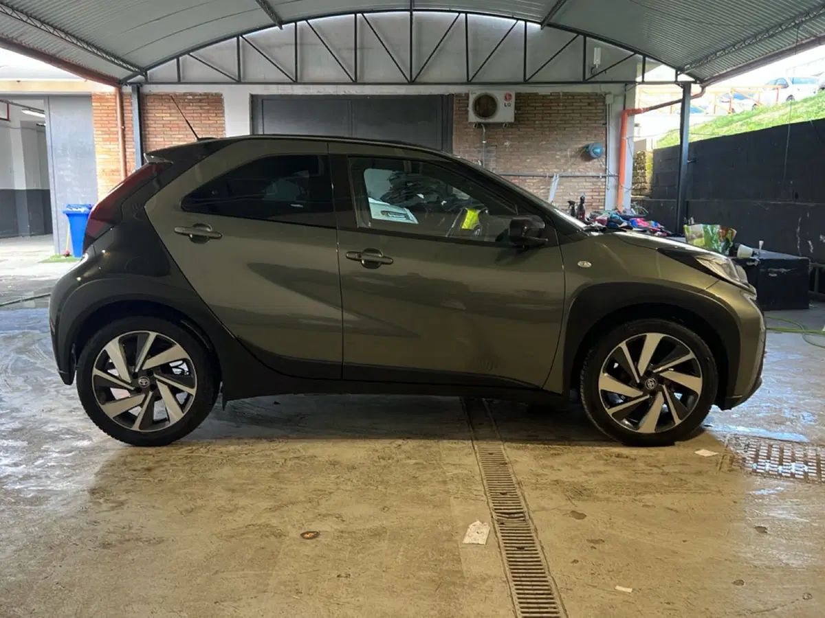Toyota Aygo X usata a Roma (6)