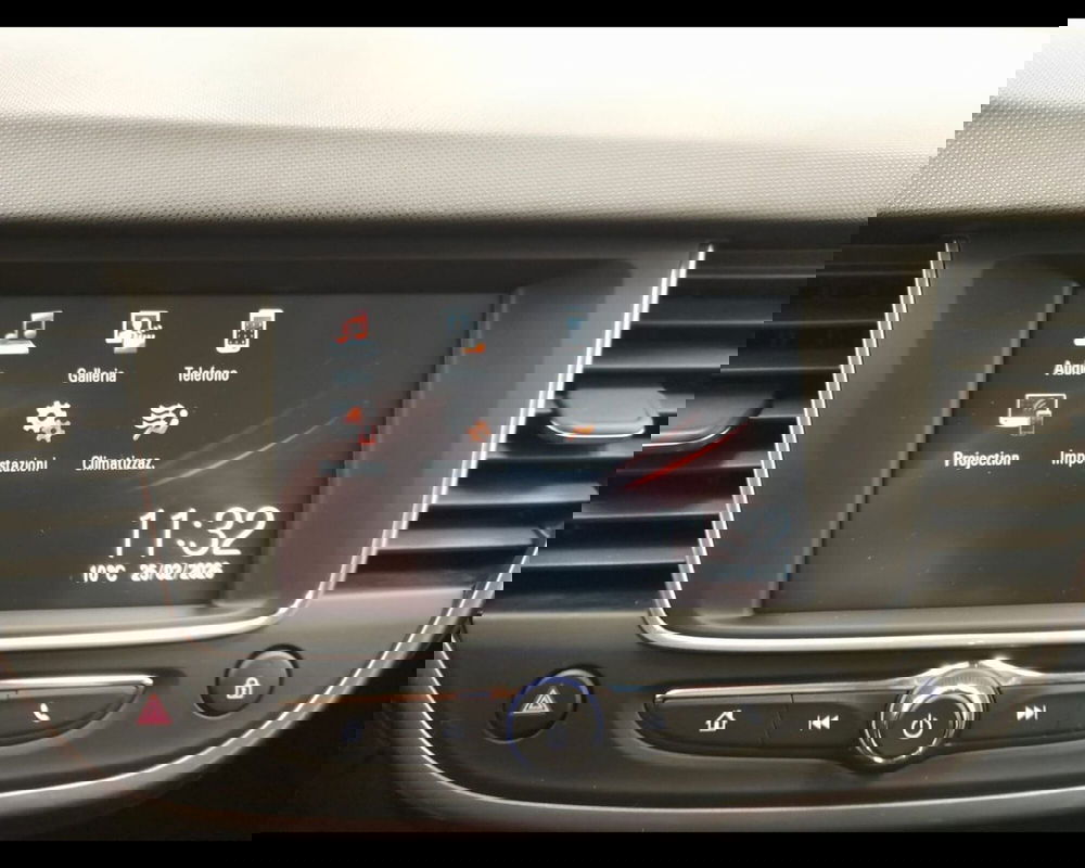 Opel Crossland usata a Alessandria (13)