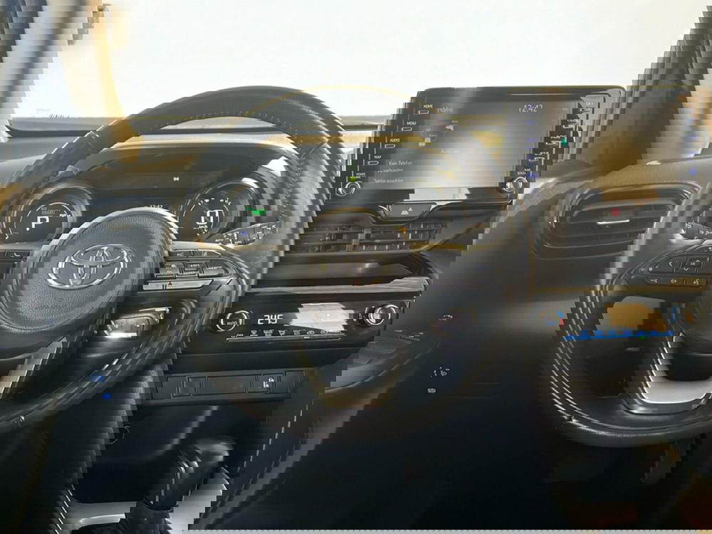 Toyota Yaris Cross usata a Roma (11)