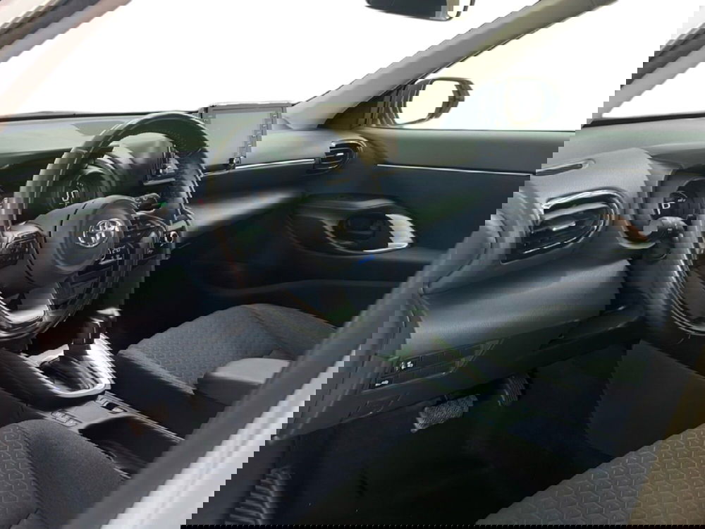 Toyota Yaris Cross usata a Roma (14)