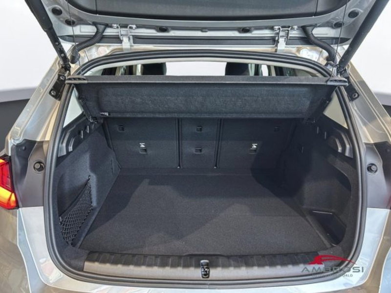 BMW iX1 nuova a Perugia (9)