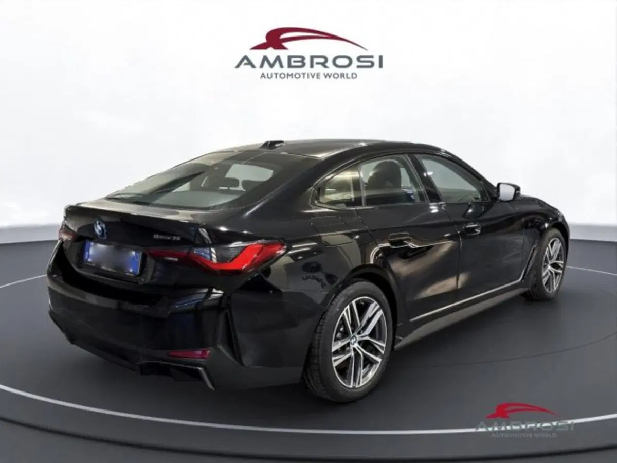 BMW i4 nuova a Perugia (3)