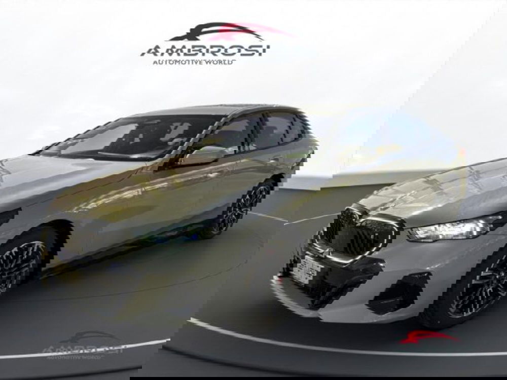 BMW i5 nuova a Perugia